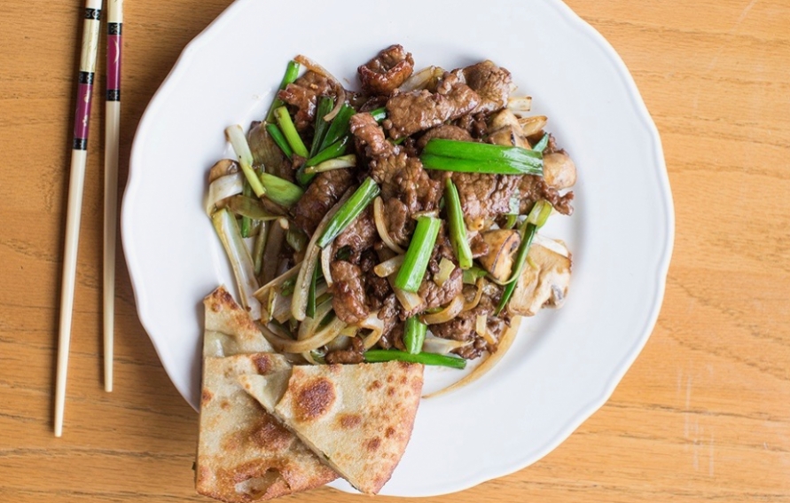 easy-stir-fried-mongolian-beef-with-onions-edible-nashville